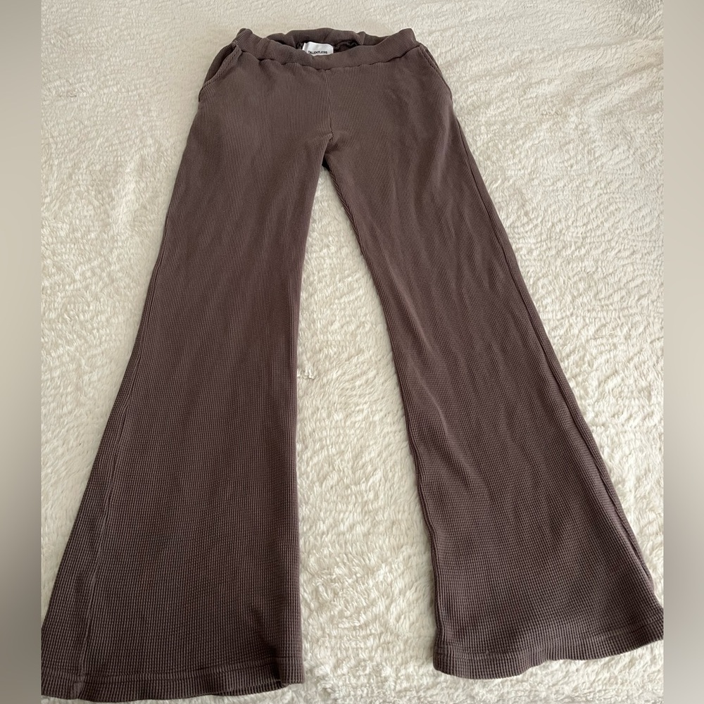 TALENTLESS WOMENS WAFFLE LOUNGE PANT in PORCINI